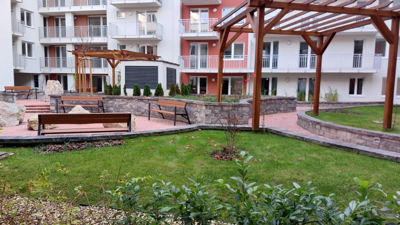 N&Z Apartman Close To The Downtown Budapeste Exterior foto